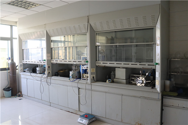 Chemical analysis room